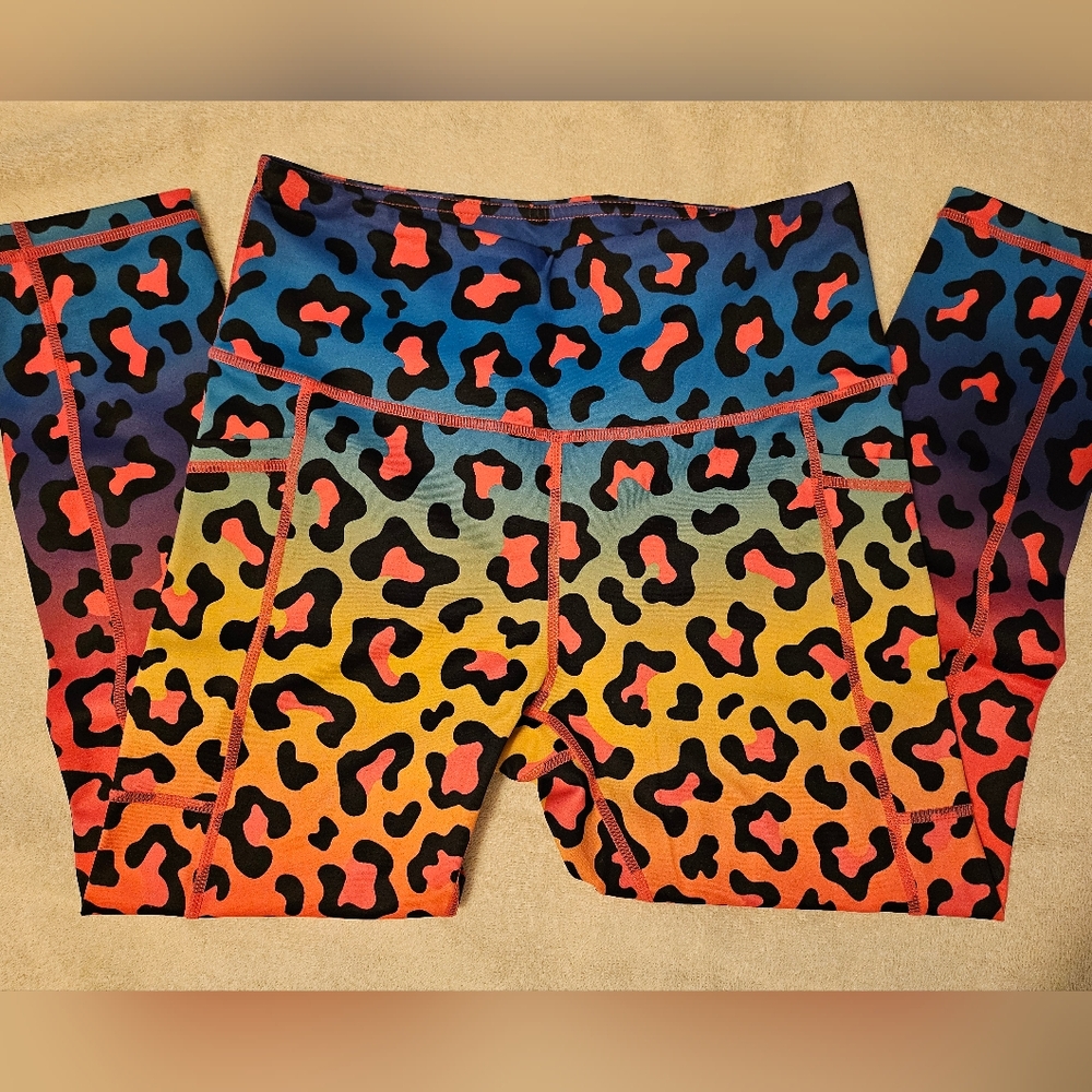 Constantly Varied Gear Rainbow Leopard Capri, XS